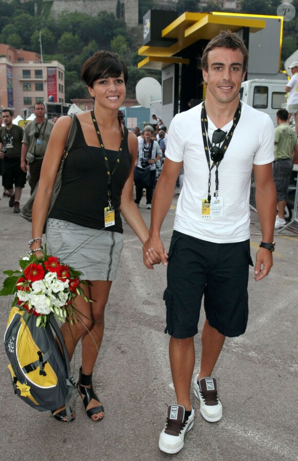 Raquel del Rosario et Fernando Alonso à Monaco en juillet 2009 pour le départ du Tour de France.