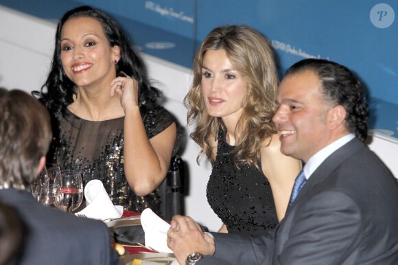 Letizia d'Espagne lors du dîner des prix Mujer Hoy (Femme d'aujourd'hui) le 19 décembre 2012 à Madrid.