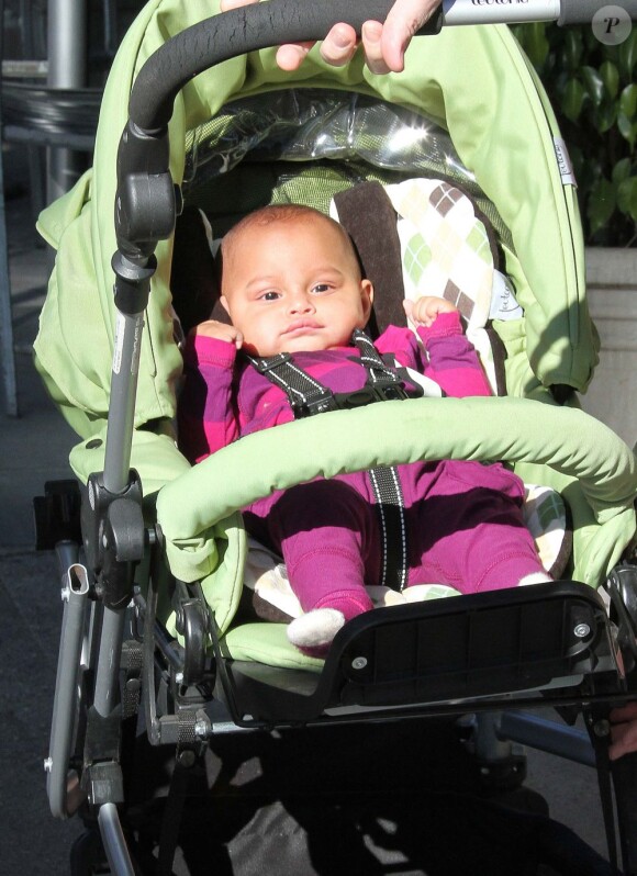 Katherine Heigl a fait du shopping avec son mari Josh Kelley et sa fille Adalaide à Los Feliz, Los Angeles, le 24 novembre 2012.