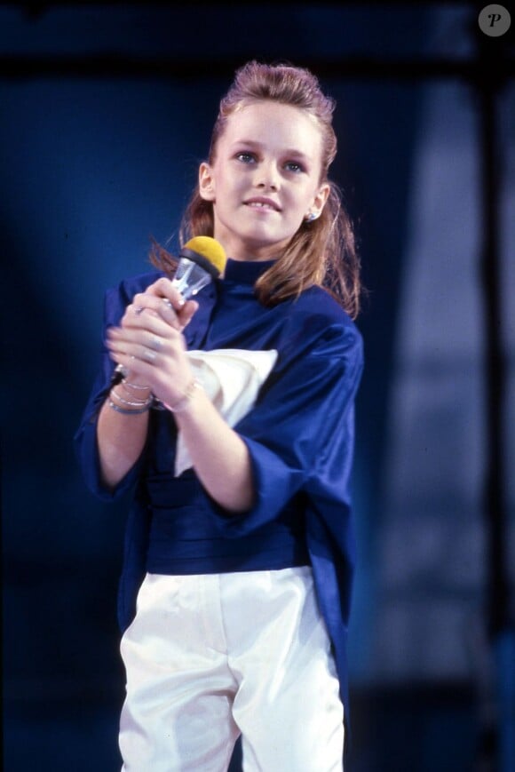Vanessa Paradis en 1985 lors d'un show à Milan