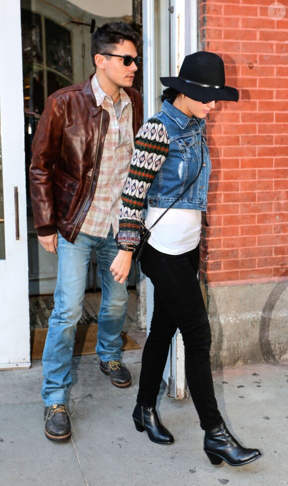 Katy Perry et John Mayer ont déjeuné ensemble le jour des 35 ans du chanteur, à New York, le 16 octobre 2012.