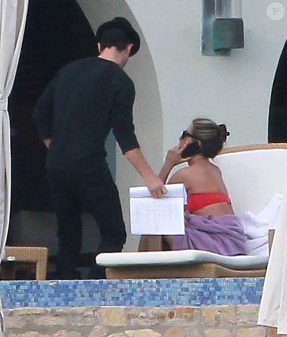 Jennifer Aniston et son fiancé Justin Theroux en vacances à Cabo San Luca au Mexique le 26 décembre 2012