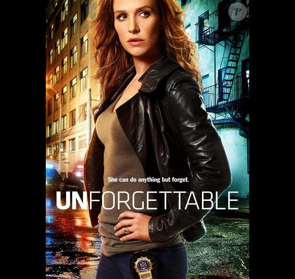 Affiche de la série Unforgettable avec Poppy Montgomery, diffusée sur CBS aux États-Unis et sur TF1, dès le 2 janvier 2013.