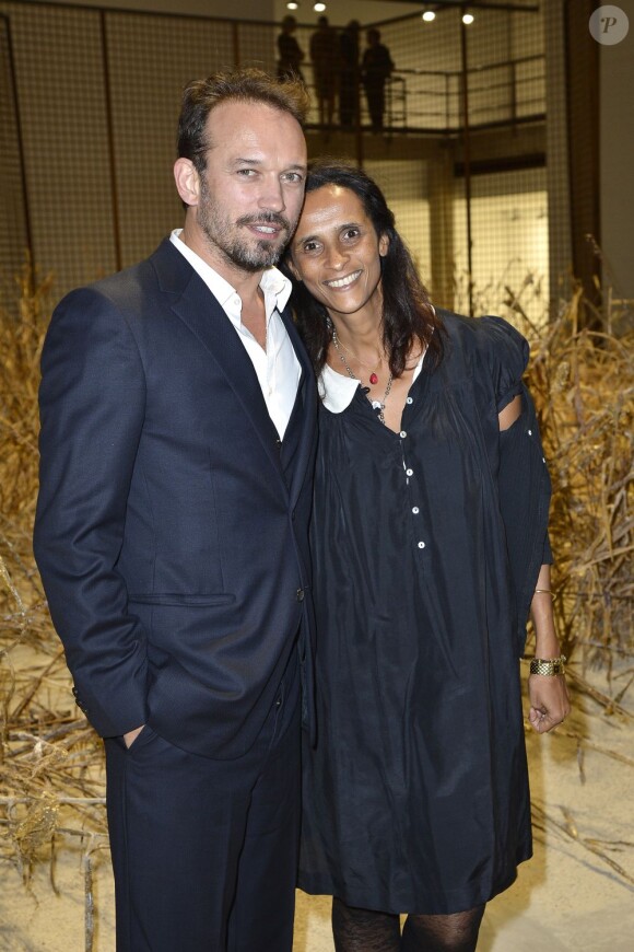 Vincent Perez et sa femme Karine Silla lors de l'ouverture et dîner de la Galerie Gagosian au Bourget le 17 octobre 2012.