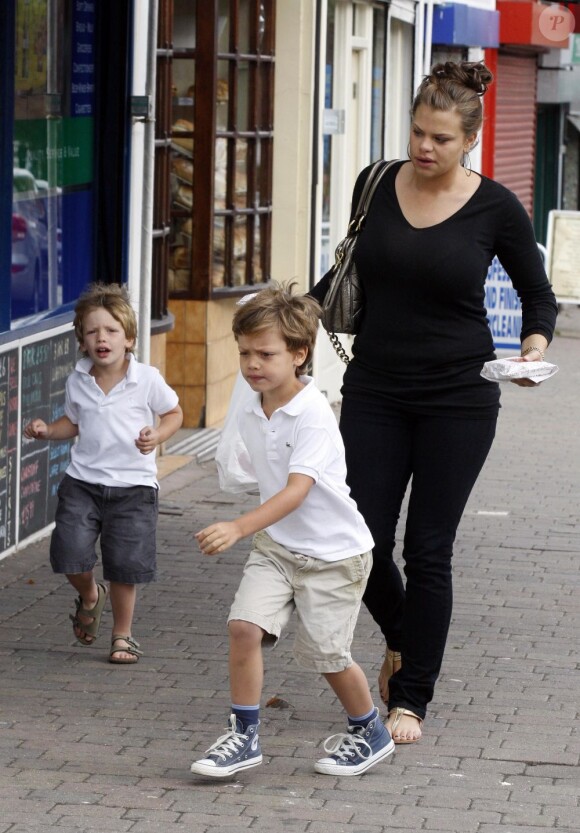 Jade Goody et ses enfants à Chigwell, Essex, le 3 septembre 2008.