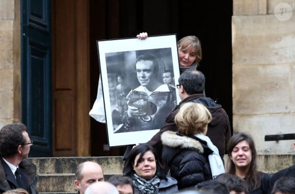 Obsèques de Jean Topart en l'église Saint-Roch à Paris le 3 Janvier 2013. Un grand portrait du comédien, sous la traits de Iago dans l'adaptation d'Othello par Claude Barma, était présenté dans l'église.