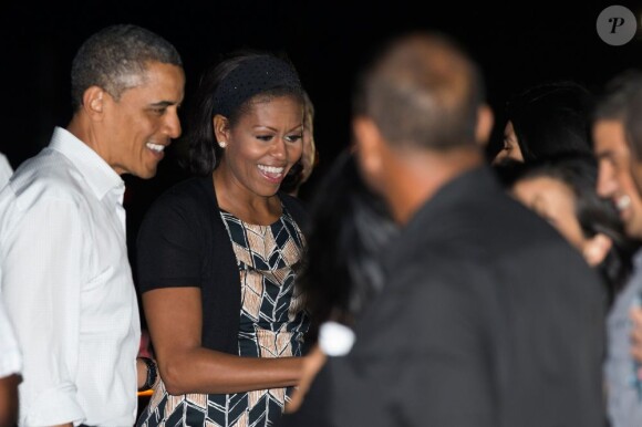 La famille Obama quitte Hawaï. Les vacances sont terminées. Le président, son épouse Michelle et leurs filles Malia et Sasha ont embarqué sur Air Force One, à l'Hickam Air Force Base près d'Honolulu à Hawaï, samedi 5 janvier 2013.