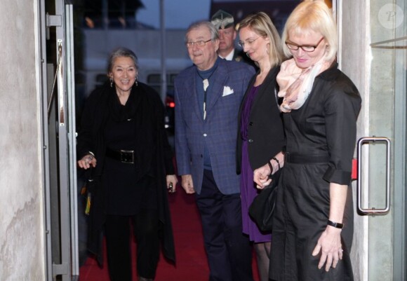 Le prince consort Henrik de Danemark au vernissage de l'exposition La Mer, des oeuvres d'Aka Hoegh, le 9 janvier 2013.