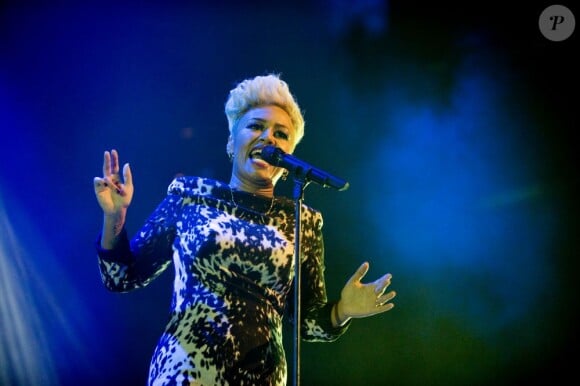 Emeli Sandé en concert à Glasgow, le 6 novembre 2012.