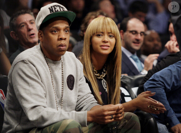 Beyoncé et Jay-Z assistent à un match de basket à New York, le 26 novembre 2012.