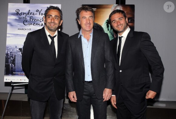 Francois Cluzet avec les réalisateurs d'Intouchables, Olivier Nakache et Eric Toledano, à New York en mars 2012