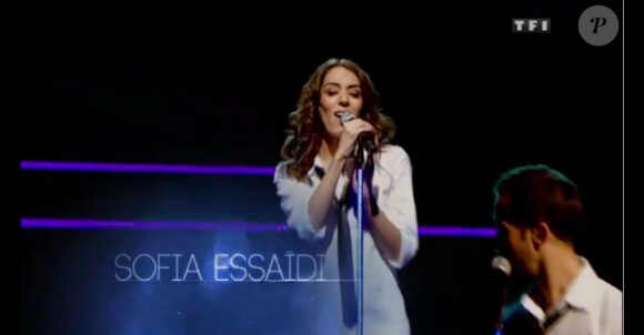 Sofia Essaïdi chante Il suffira d'un signe dans Samedi soir on chante Goldman