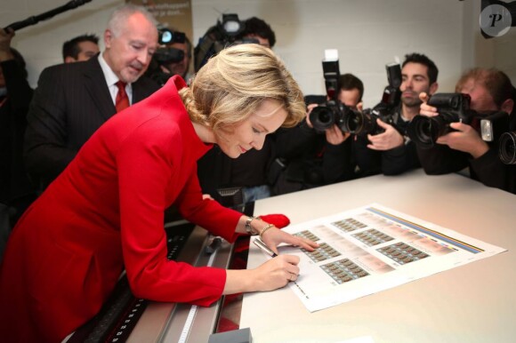 La princesse Mathilde de Belgique effectuait le 17 janvier 2013 à Malines le lancement officiel d'un timbre à son effigie marquant son 40e anniversaire, qu'elle fêtera le 20 janvier.