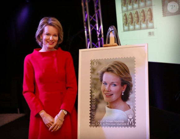 La princesse Mathilde de Belgique procédait le 17 janvier 2013 à Malines au lancement officiel d'un timbre à son effigie marquant son 40e anniversaire, qu'elle fêtera le 20 janvier.