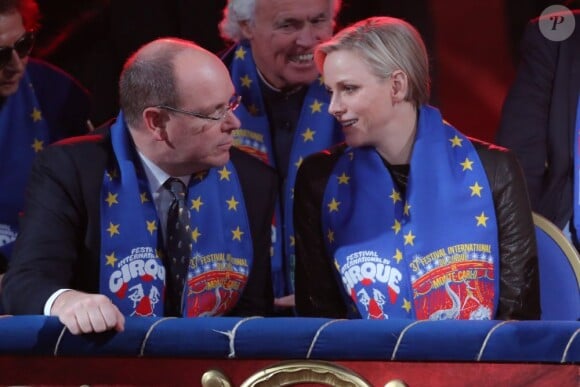 Albert et Charlene de Monaco, complices au 37e Festival International du Cirque de Monte-Carlo le 17 janvier 2013.