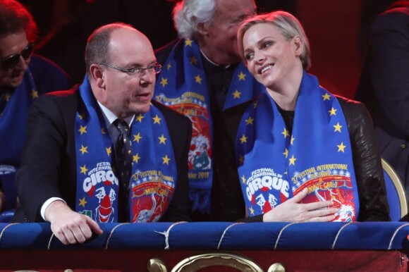 Albert et Charlene de Monaco, très complices au 37e Festival International du Cirque de Monte-Carlo le 17 janvier 2013.
