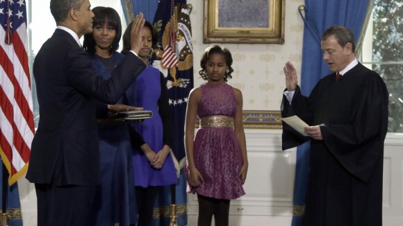 Barack Obama : Sa prestation de serment, avec sa femme et ses filles émues