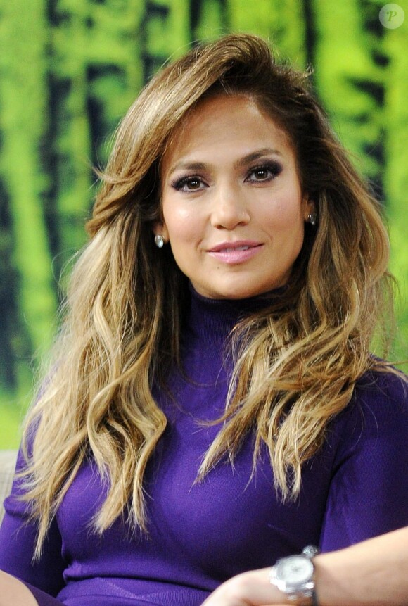 Jennifer Lopez ravissante sur le plateau de Good Morning America pour la promotion du film Parker. New York, le 22 janvier 2013.