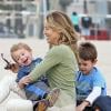 Sheryl Crow emmène ses deux enfants Levi et Wyatt à la plage à Venice, le 23 janvier 2013.