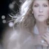 Céline Dion dans le clip de Parler à mon père, premier single de Sans Attendre, dans les bacs depuis le 5 novembre 2012.