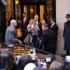 Celine Dion quitte son hôtel, le George V, pour se rendre sur le plateau de l'émission C à vous, le 28 novembre 2012, à Paris.
