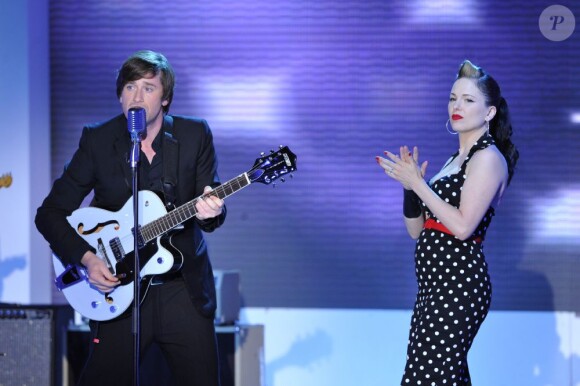 Thomas Dutronc et Imelda May lors de l'enregistrement de l'émission Vivement Dimanche, le 23 Janvier 2013