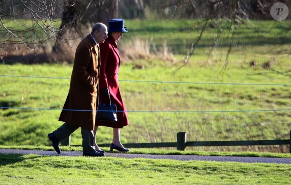 La reine Elizabeth II et son mari le duc d'Edimbourg ainsi que leurs invités prenaient part le dimanche 20 janvier 2013 à une messe en l'église Ste Marie Madeleine de Sandringham.