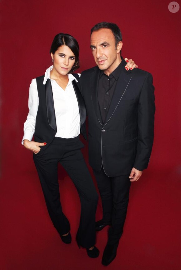 Nikos Aliagas et Karine Ferri - Photo promo pour la saison 2 de The Voice, le 2 février prochain sur TF1