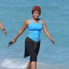 La chanteuse Christina Milian fait son jogging sur une plage de Miami le 25 Janvier 2013.