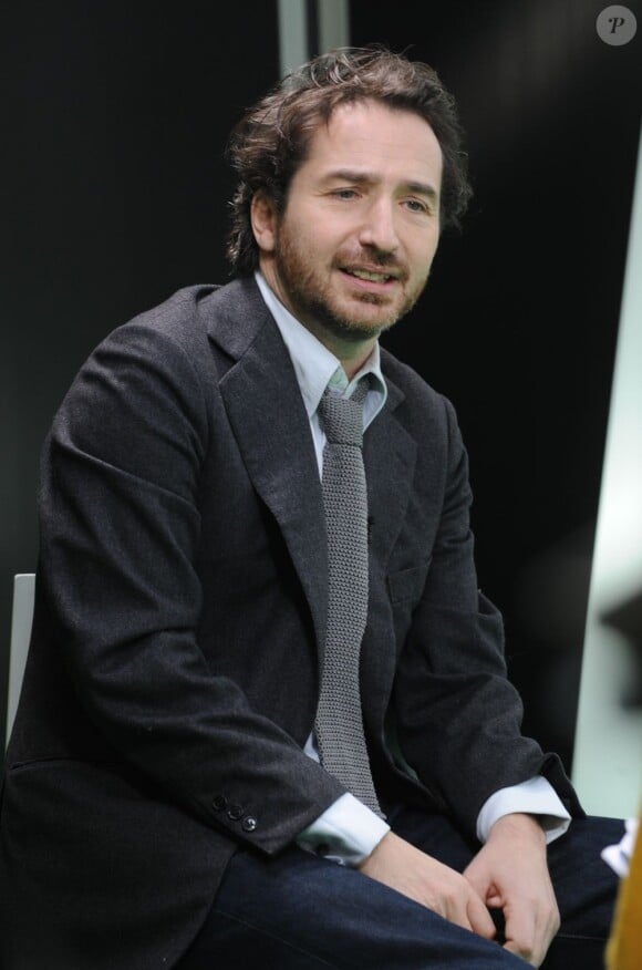 Edouard Baer du film Turf, lors du 92eme Grand Prix d'Amérique à l'hippodrome de Vincennes, le 27 janvier 2013.