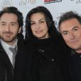 Edouard Baer, Helena Noguerra, et Fabien Onteniente du film  Turf , lors du 92eme Grand Prix d'Amérique à l'hippodrome de Vincennes, le 27 janvier 2013.