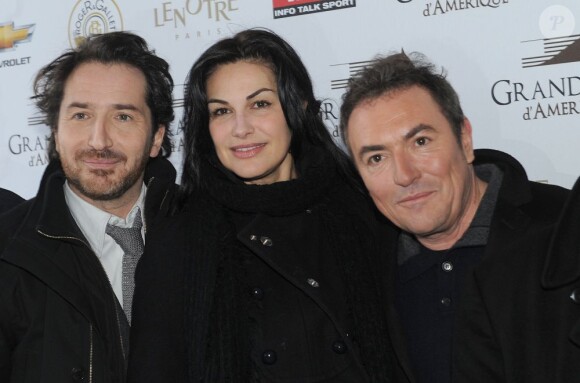Edouard Baer, Helena Noguerra, et Fabien Onteniente du film Turf, lors du 92eme Grand Prix d'Amérique à l'hippodrome de Vincennes, le 27 janvier 2013.
