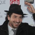 Edouard Baer du film  Turf , lors du 92eme Grand Prix d'Amérique à l'hippodrome de Vincennes, le 27 janvier 2013.