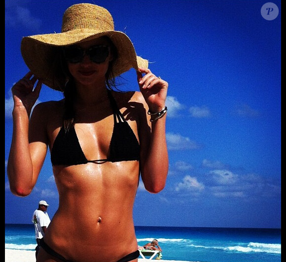 Photo de vacances de la belle Miranda Kerr à Cancun au Mexique. Janvier 2013.