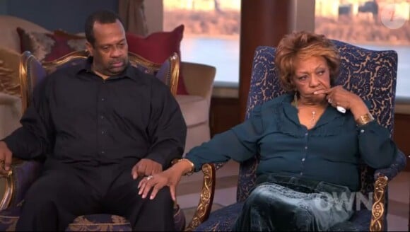Michael Houston et sa mère Cissy face à Oprah Winfrey, le 28 janvier 2013.