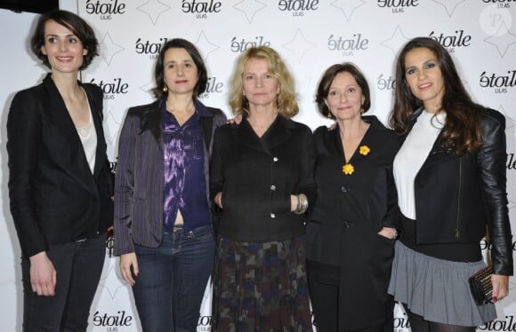 Nicole Garcia, Brigitte Roüan, Elisa Tovati à l'avant-première du film Tu honoreras ta Mère et ta Mère au cinéma Etoile-Lilas à Paris le 29 Janvier 2013.