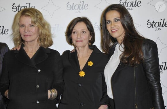 Nicole Garcia, Brigitte Roüan, Elisa Tovati ensembles lors de l'avant-première du film Tu honoreras ta Mère et ta Mère au cinéma Etoile-Lilas à Paris le 29 Janvier 2013.