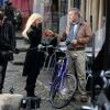 Kevin Costner et Amber Heard en plein tournage de Three Days To Kill, Rue des Barres à Paris, le 29 janvier 2013.