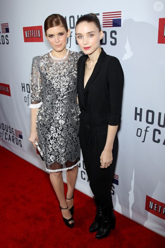 Kate Mara et Rooney Mara, deux soeurs gothiques et superbes pour la première de House of Cards à New York, le 30 janvier 2013.