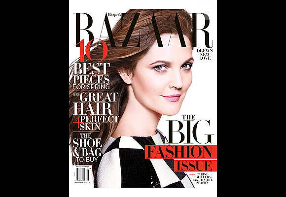 L'actrice Drew Barrymore en couverture du magazine Harper's Bazaar pour le mois de mars 2013.