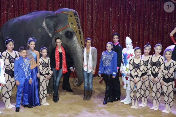 Pauline Ducruet lors de la présentation le 1er février 2013, avec sa mère la princesse Stéphanie de Monaco, des jeunes artistes de cirque programmés lors du 2e Festival New Generation (2-3 février).