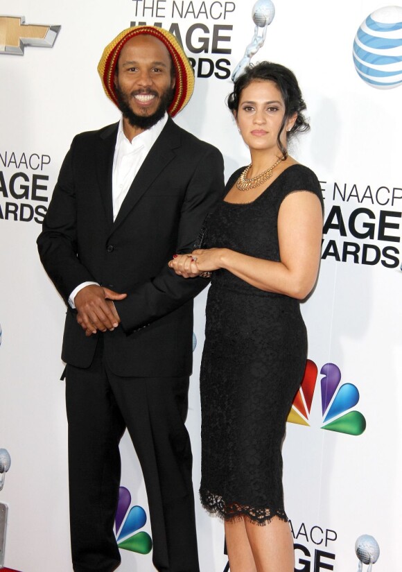 Ziggy et Orly Marley assistent à la 44e cérémonie des NAACP Image Awards au Shrine Auditorium. Los Angeles. Le 1er février 2013.