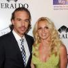 Britney Spears et Jason Trawick le 11 mai 2011 à Beverly Hills. 2011 est l'année lors de laquelle ils se sont fiancés.