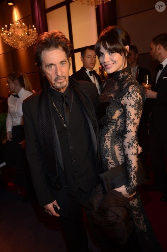 Al Pacino et sa superbe compagne Lucila Sola lors des Golden Camera Awards (Goldene Kamera Awards) à Berlin le 2 février 2013