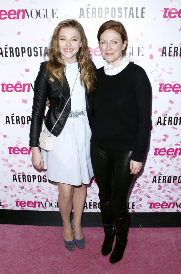 Chloë Grace Moretz et Julianne Moore au dixième anniversaire de Teen Vogue à l'Aeropostale de New York, le 7 février 2013.