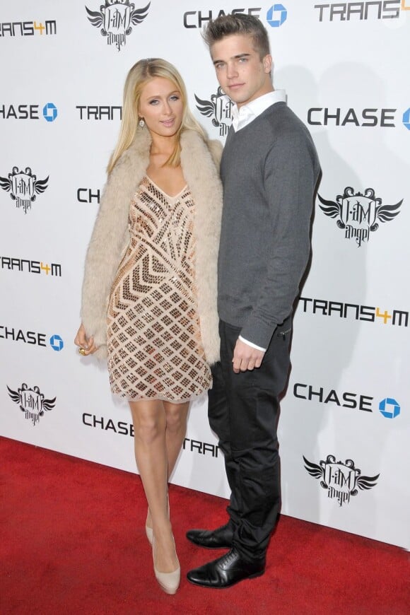 Paris Hilton et River Viiperi au concert de charité organisé par will.i.am à Los Angeles, le 7 février 2013.
