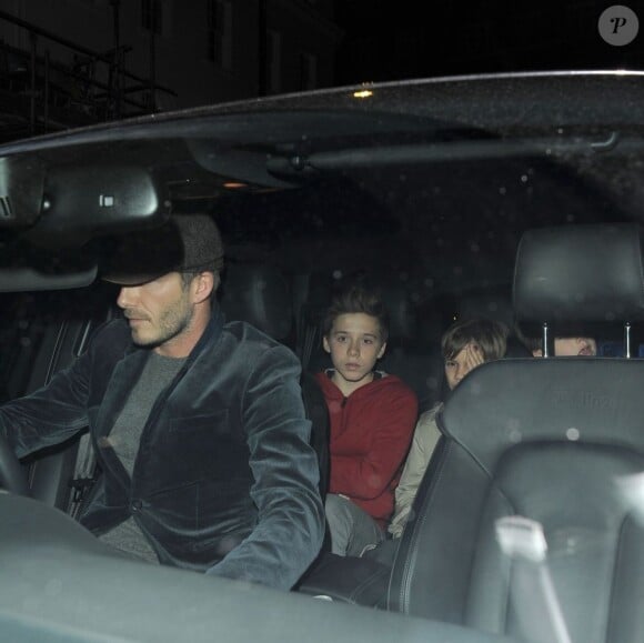 David Beckham et ses fils Brookly, Romeo et Cruz à Londres le 8 février 2013.
