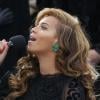 Beyoncé interprète l'hymne américain The Star-Spangled Banner lors de la cérémonie d'investiture de Barack Obama au Capitol. Washington, le 21 janvier 2013.