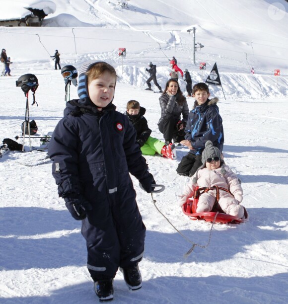 Marie et Joachim de Danemark avaient convié le 13 février 2013 les photographes de presse au Col de la Bretaye, en haut de la station de Villars-sur-Ollon, pour immortaliser leurs vacances avec leurs quatre enfants, Nikolai (13 ans), Felix (11 ans), Henrik (3 ans) et Athena (1 an).