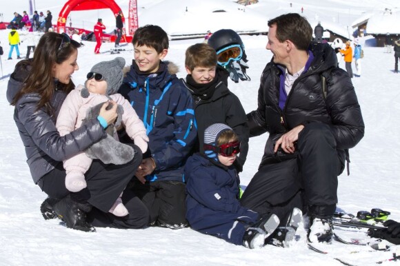 Marie et Joachim de Danemark avaient convié le 13 février 2013 les photographes de presse au Col de la Bretaye, en haut de la station de Villars-sur-Ollon, pour immortaliser leurs vacances avec leurs quatre enfants, Nikolai (13 ans), Felix (11 ans), Henrik (3 ans) et Athena (1 an).
